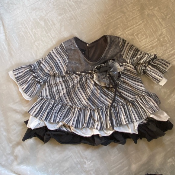 Shirt and Pant set - Picture 2 of 5